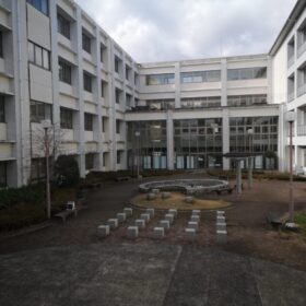 高校での新生活が待っています(写真は膳所高校)。