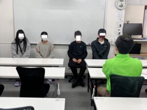 個別徹底指導まなびスクールでは面接対策も行っています。